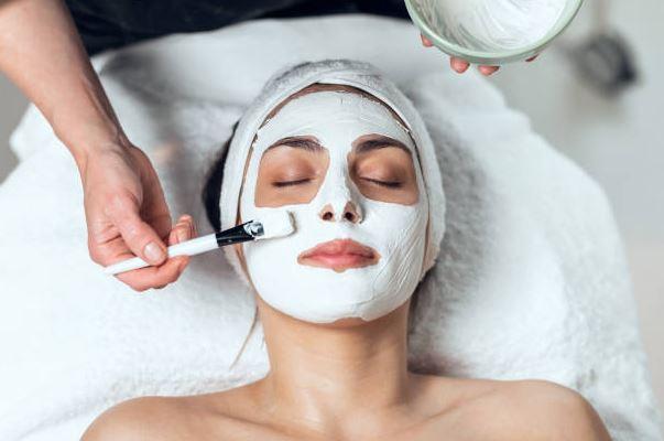 What Is The Best Esthetician Program?