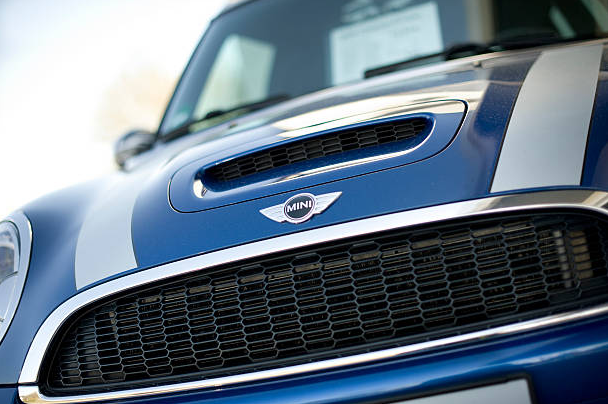 How Much Does The Smallest Mini Cooper Weigh?