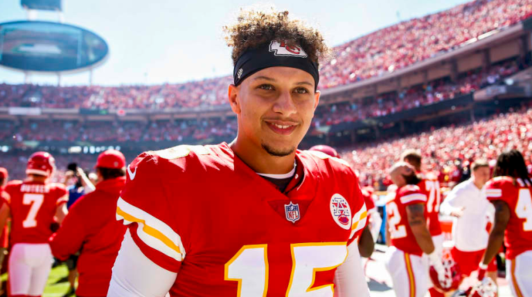 How Much Does Mahomes Make Per Min?