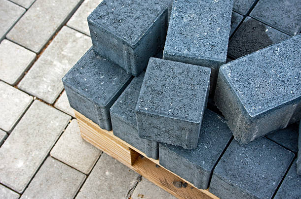 How Much Does A Pallet Of Stone Weigh In Pounds?