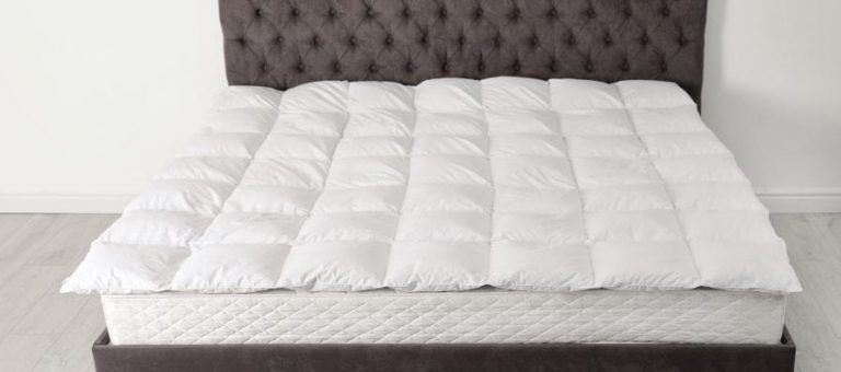Best Mattress Toppers For Dorm [2023 Review]