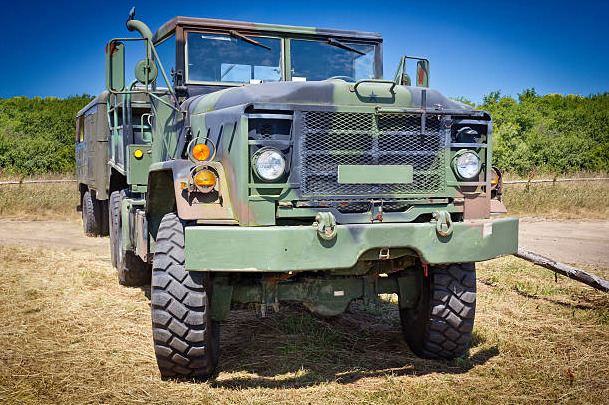 How Heavy Is A M101 Trailer?